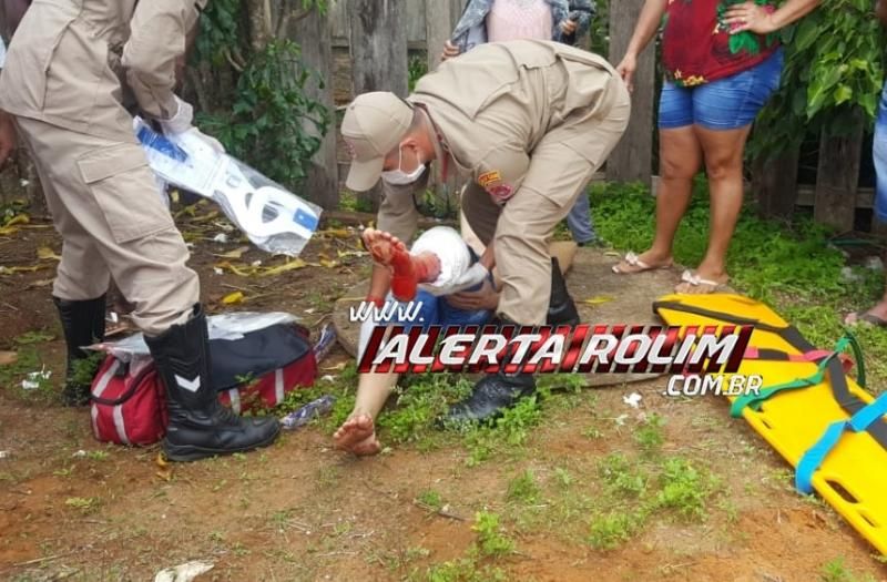 Rolim de Moura – Motociclista sofre grave ferimento na perna após colidir em carro no Bairro Cidade Alta